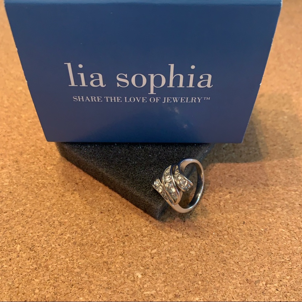 Lia Sophia faux diamond crystal ring size 7